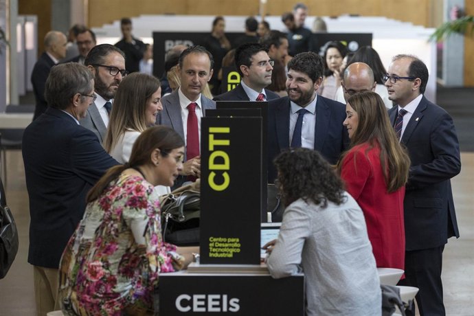 López Miras inaugura el Foro de Internacionalización e Innovación de la Empresa