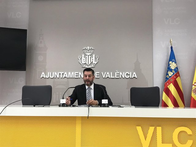 El concejal Carlos Galiana presenta los resultados del Barómetro Municipal