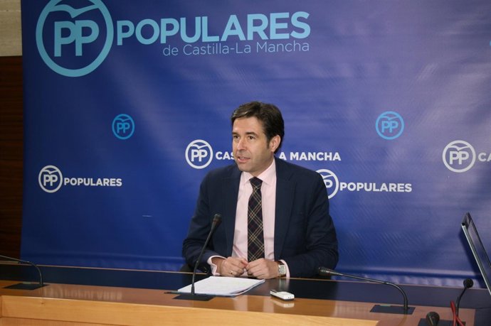 Gpp Clm (Cortes De Voz Y Fotografía) Rueda De Prensa De Lorenzo Robisco