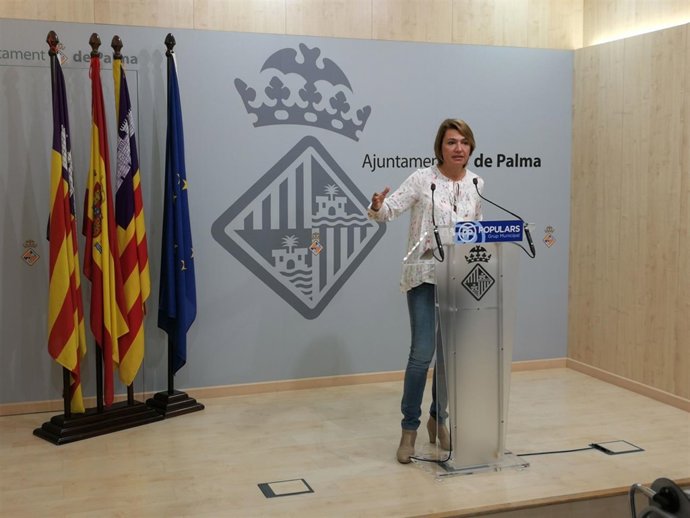 Margalida Durán durante la rueda de prensa