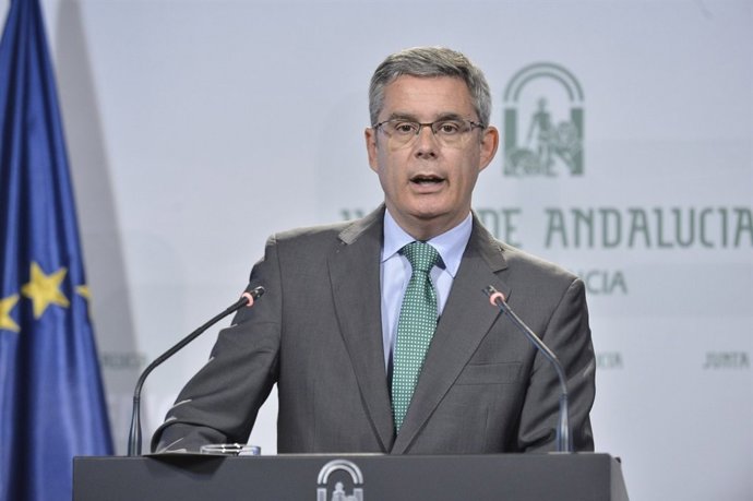 El portavoz del Gobierno andaluz, Juan Carlos Blanco, en rueda de prensa