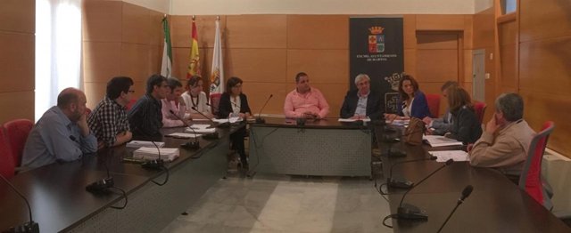 Reunión de la comisión política-técnica