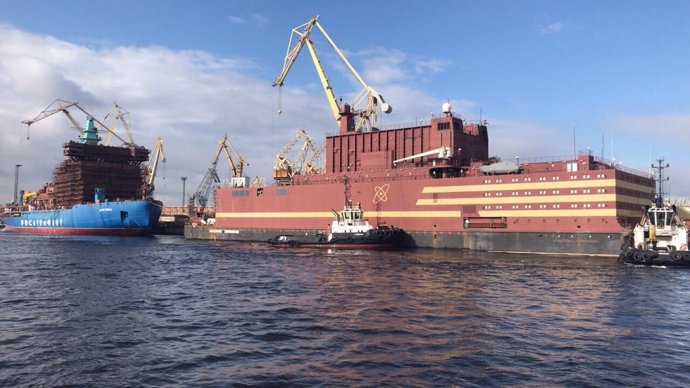 La plataforma nuclear flotante de Rosatom en puerto