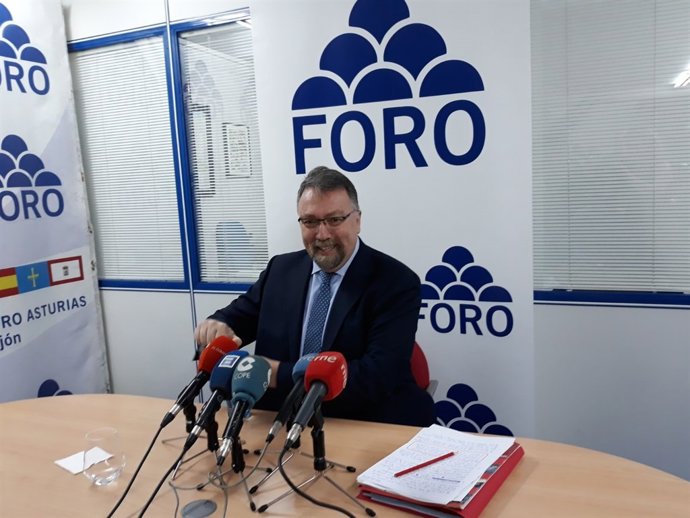 DIPUTADO NACIONAL DE FORO ASTURIAS, ISIDRO MARTÌNEZ OBLANCA