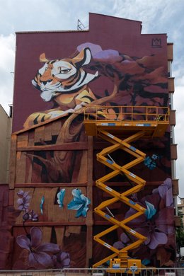 El nuevo mural de la calle Navas de Tolosa, en el barrio de Delicias