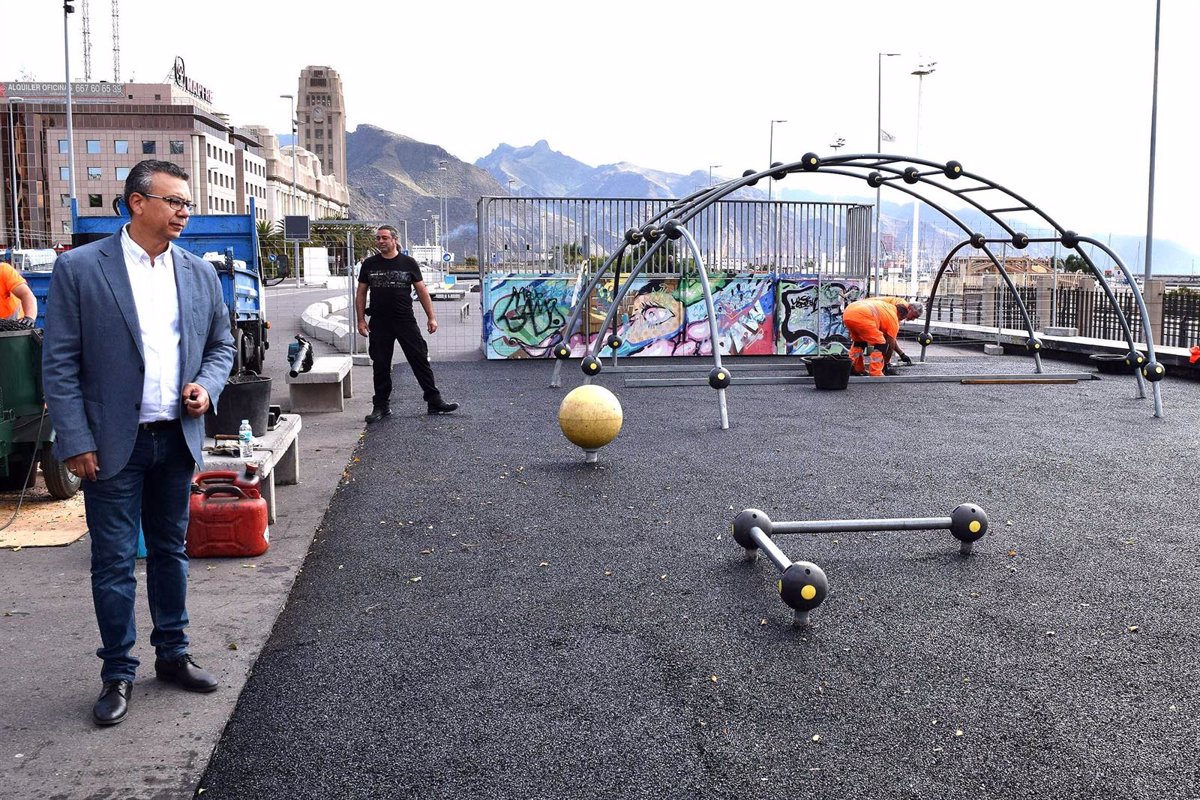 El Ayuntamiento de Santa Cruz de Tenerife repone el pavimento del