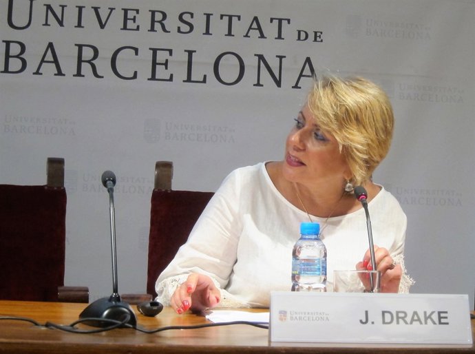 La dtora.Gnral.Adjunta de Medi Ambient de la Comissió Europea J.Drake