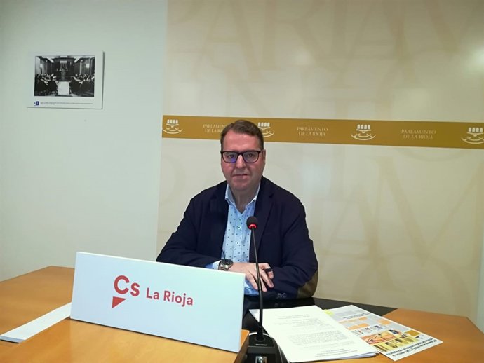 El diputado Tomás Martínez Flaño