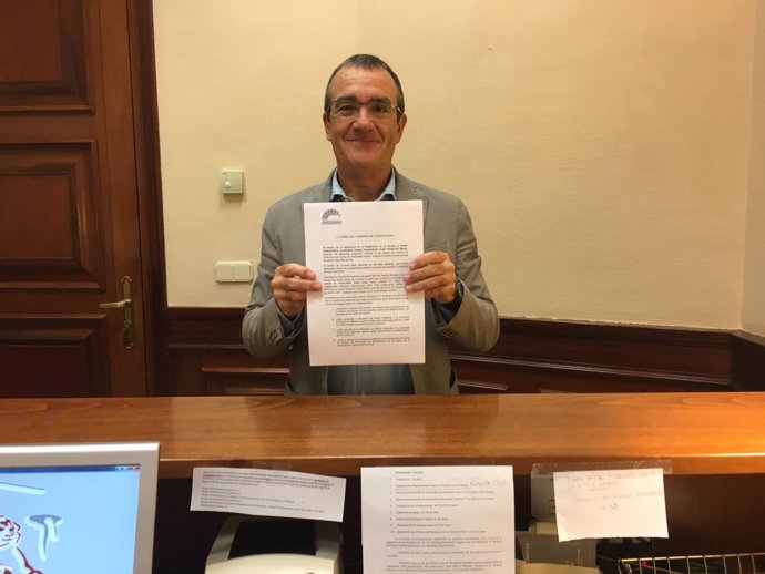 Juan Pedro Yllanes registra una pregunta en el Congreso