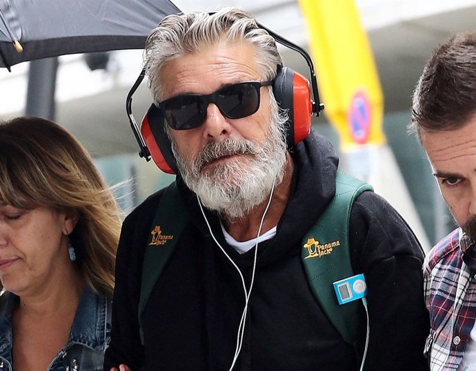 FRANCISCO REGRESA A ESPAÑA