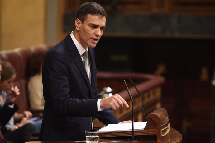 Pedro Sánchez interviene durante el debate de la moción de censura