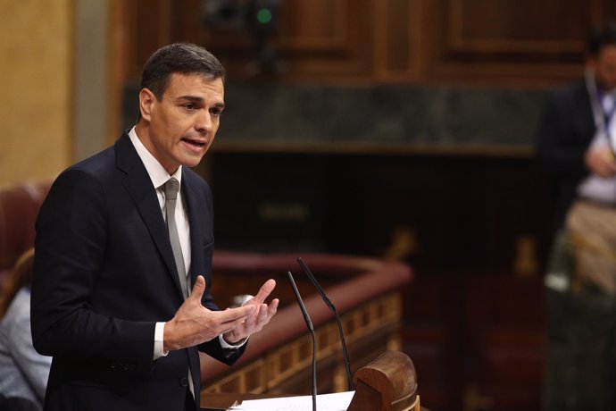 Pedro Sánchez interviene durante la moción de censura
