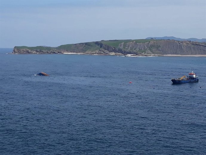 Draga hundida en Suances 