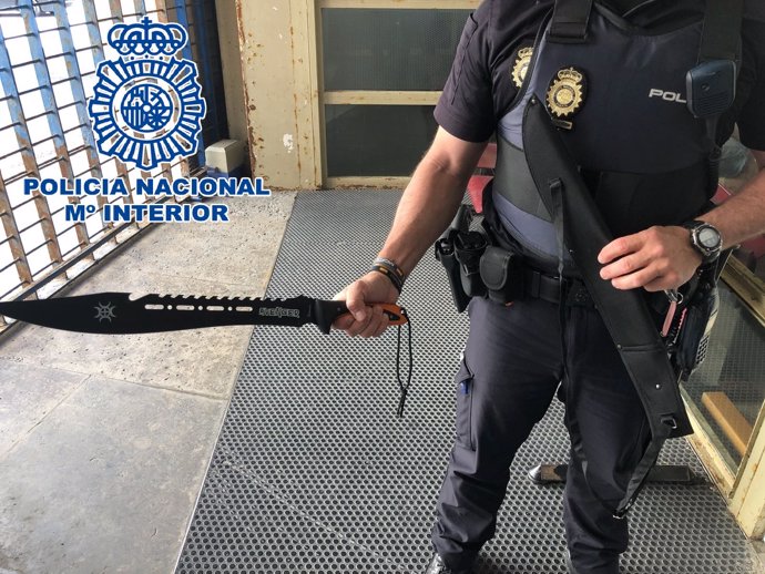 Nota Prensa Imagen Cadiz: La Policía Nacional Detiene En Cádiz A Un Hombre Que P