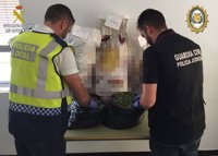 Tres detenidos en Bollullos Par del Condado (Huelva) tras intervenir 30 kilos de marihuana