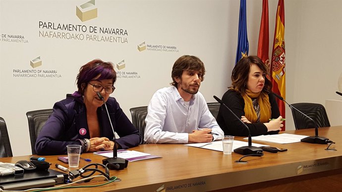 Tere Saéz, Mikel Buil y Ainhoa Aznárez.