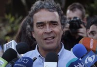 Fajardo votará en blanco pero da libertad a sus votantes para apoyar a Duque o a Petro