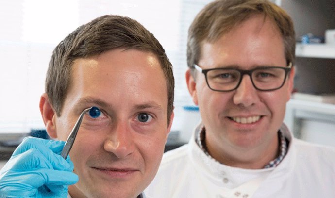 Científicos británicos crean una córnea en 3D
