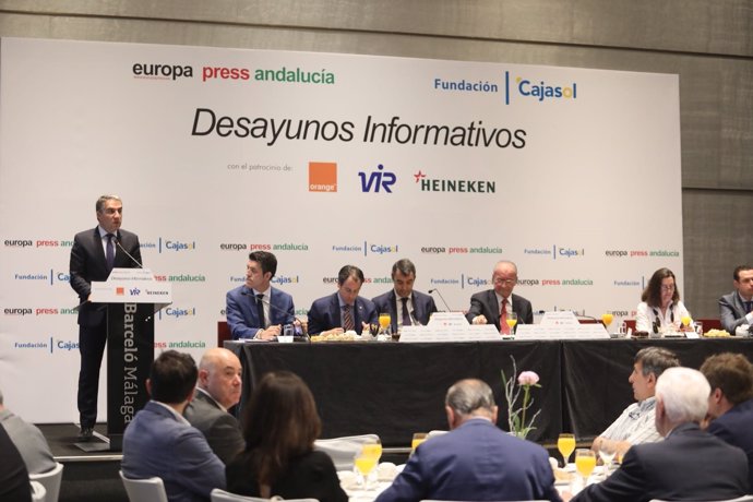 Elías Bendodo en los desayunos de EP Andalucía sobre La Vuelta
