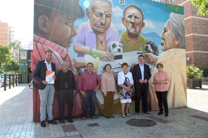 Nota Y Foto Ciudadanos Pide Un Plan Municipal Para Combatir La Soledad De Los Ma