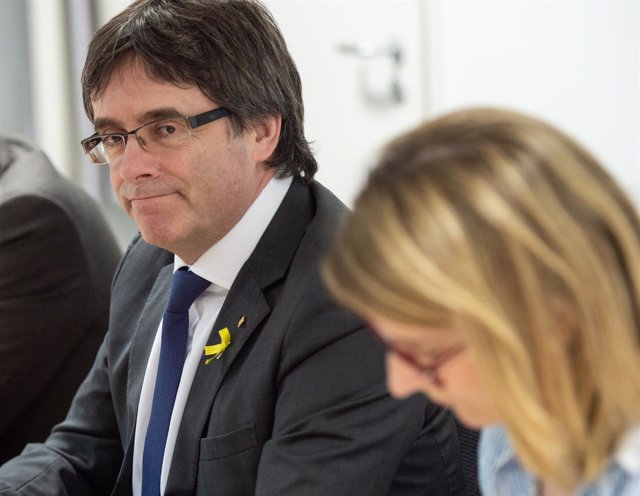 Carles Puigdemont y Elsa Artadi ofrecen una rueda de prensa en Berlín