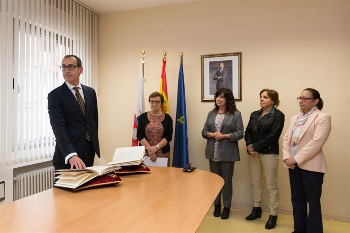 Toma de posesión de Benigno Caviedes como nuevo gerente del SCS