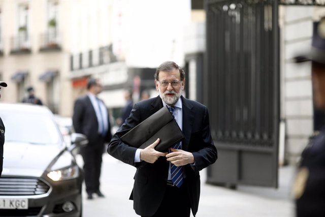  Rajoy Llega Al Congreso De Los Diputados Para La Votación De Los Presupuestos