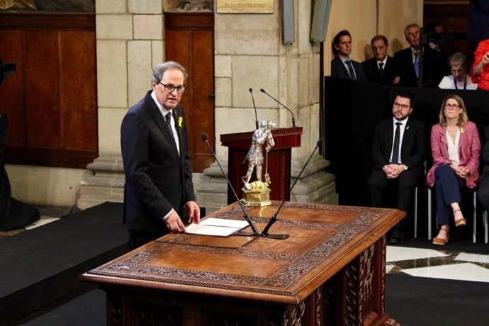 Quim Torra, Pere Aragonès, Elsa Artadi. Toma de posesión de los consellers