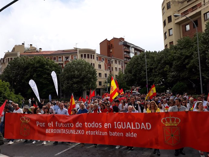 Manifestación contra la política lingüística del Gobierno de Navarra