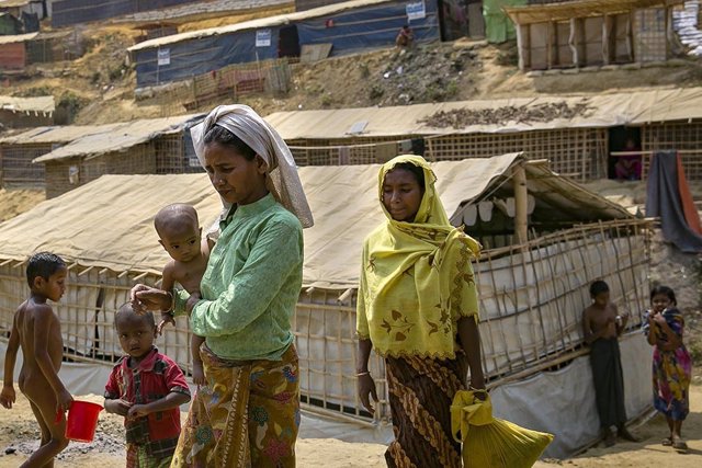 Mujeres rohingya en Bangladesh