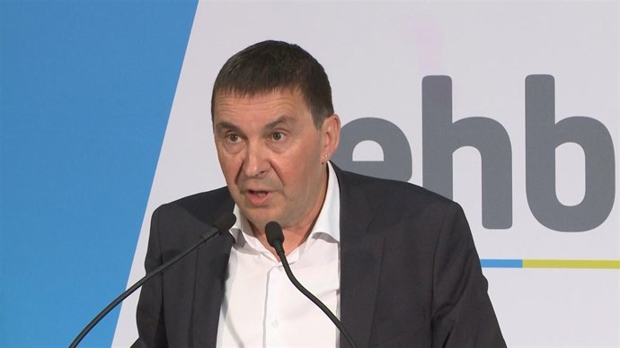 Foto de archivo de Arnaldo Otegi presidiendo la Mesa Política de EH Bildu