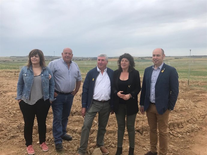 La consellera de Agricultura, Teresa Jordà, visita el Canal Algerri-Balaguer