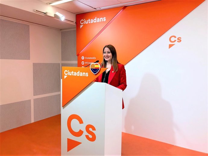 Sonia Sierra, Cs