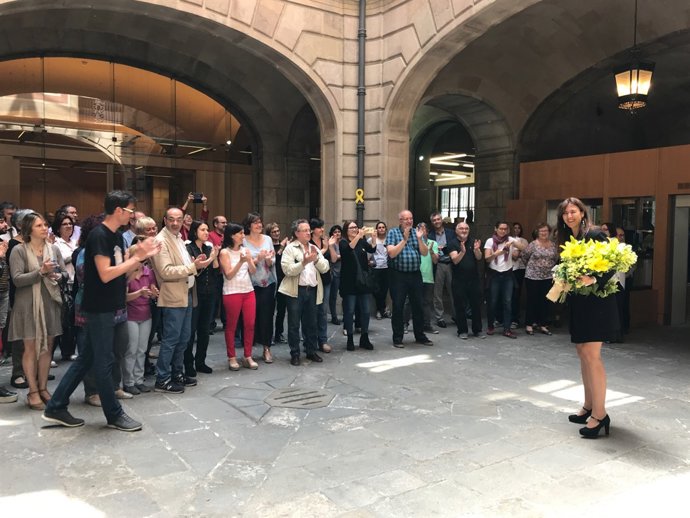  La Consellera Laura Borràs, Sorpresa Pels Treballadors