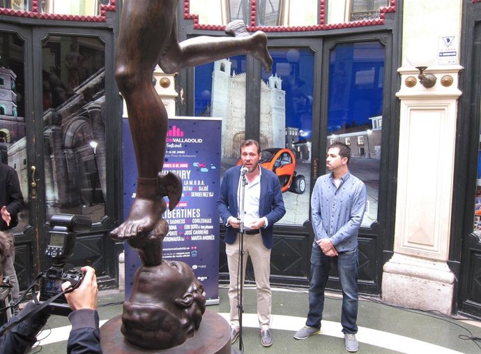 Óscar Puente y Álvaro Vidal presentan el festival Conexión Valladolid