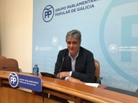 Puy "tranquiliza" a la oposición y recuerda que Feijóo "sigue siendo presidente" con 41 escaños