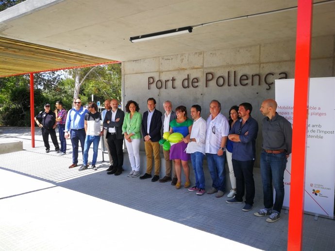 La nueva parada central de autobuses del Port de Pollença, ya en servicio