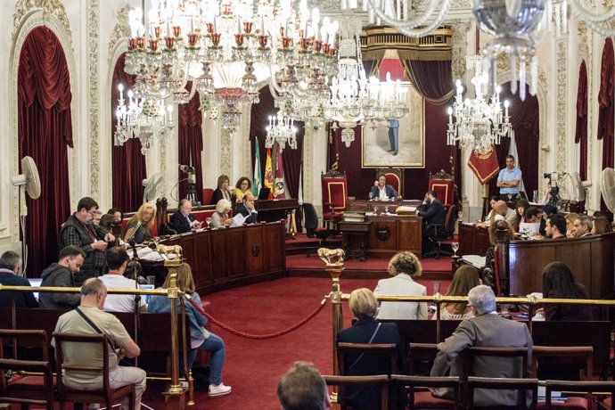 Pleno del Ayuntamiento de Cádiz