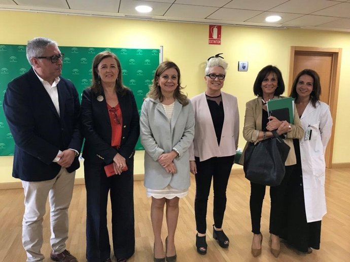 La consejera de Salud, inaugura el Plan de Enfermedades Reumáticas 