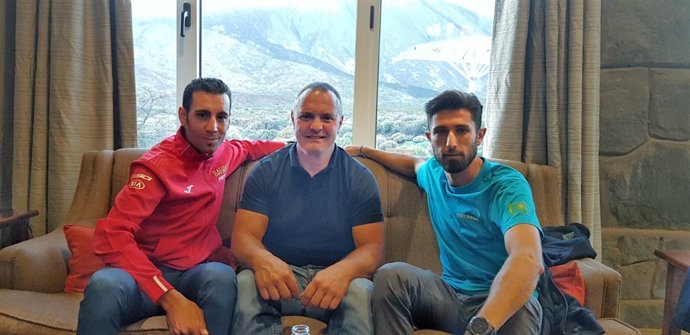 El exciclista José Manuel Moreno y Vincenzo Nibali 