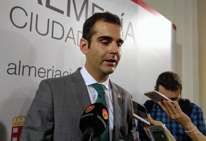 Fernández-Pacheco, en declaraciones a los periodistas 