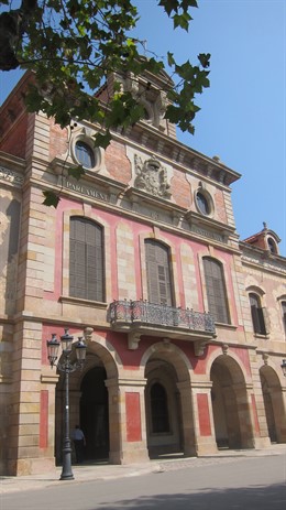 Façana del Parlament de Catalunya
