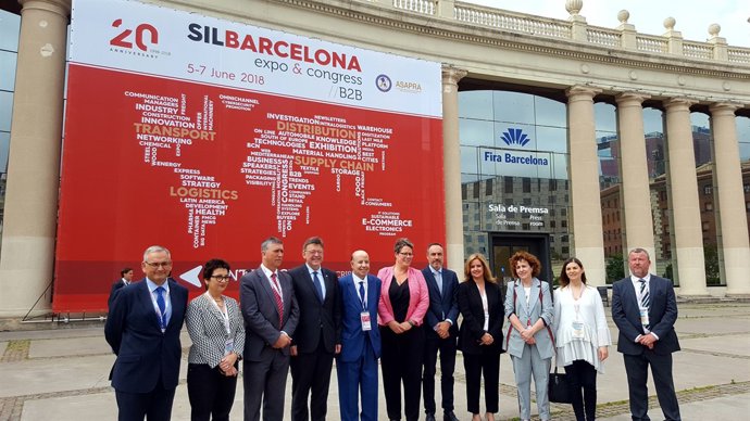 El president de la Generalitat Valenciana, Ximo Puig, visita el SIL Barcelona