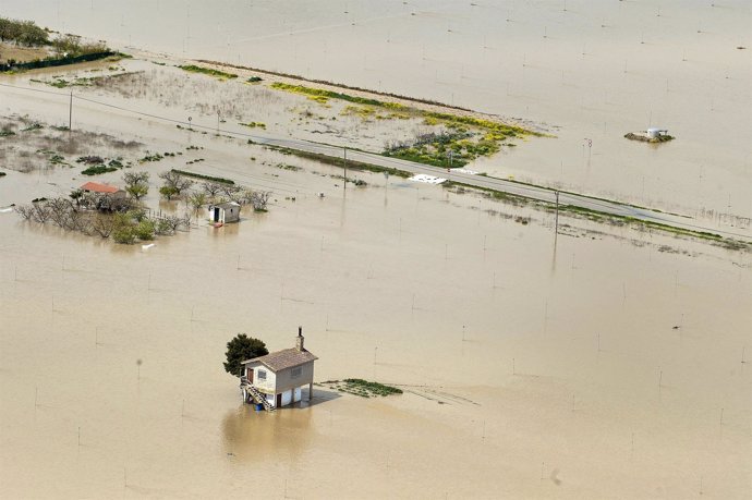 Imagen de las pasadas inundaciones en la zona de Miranda de Arga. 