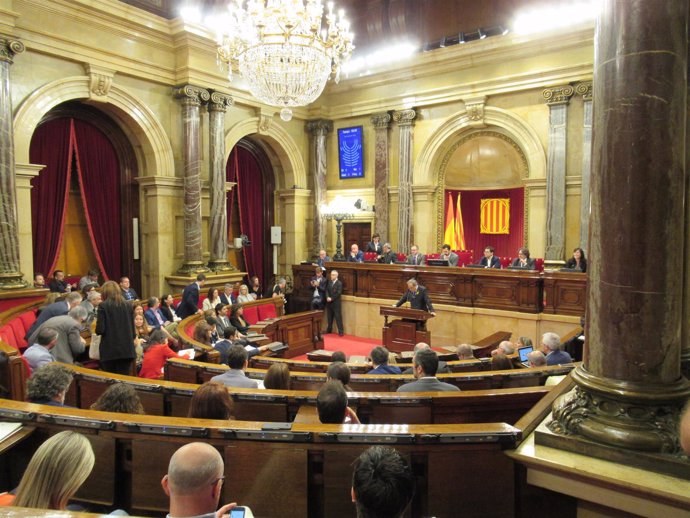 El presidente de la Generalitat, Quim Torra, interviene en el Parlament