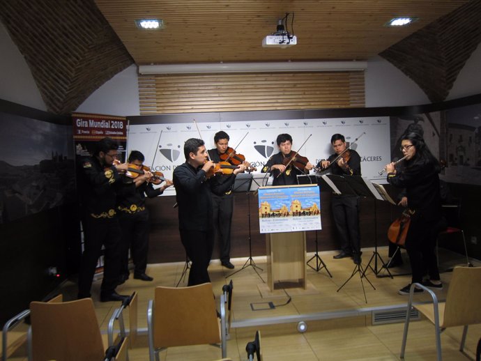 Orquesta de San José de Chiquitos (Bolivia)             