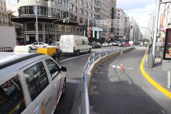 Semipeatonalización y restricción a dos carriles en la calle Gran Vía de Madrid