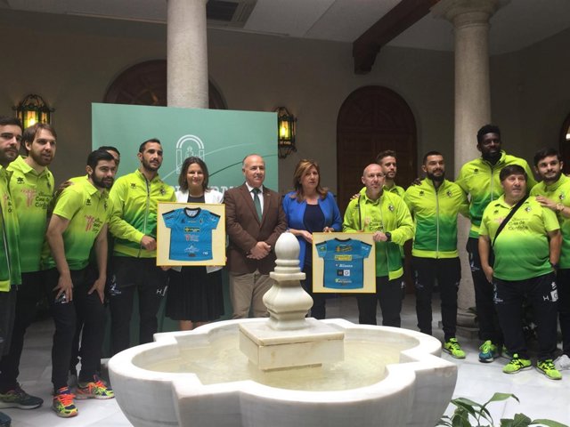Recibimiento en la Delegación de la Junta al Jaén Paraíso Interior Fútbol Sala.