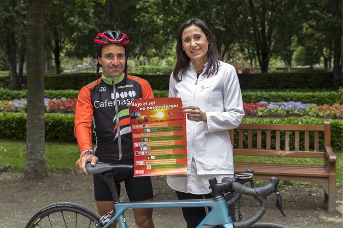 Javier Iriberri e Itziar Sarría presentan la campaña de fotoprotección.