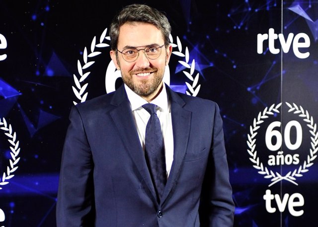 Resultat d'imatges de MÃ xim Huerta: ministre de Cultura i Esport